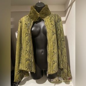 Light weight shearling jacket olive European size 44